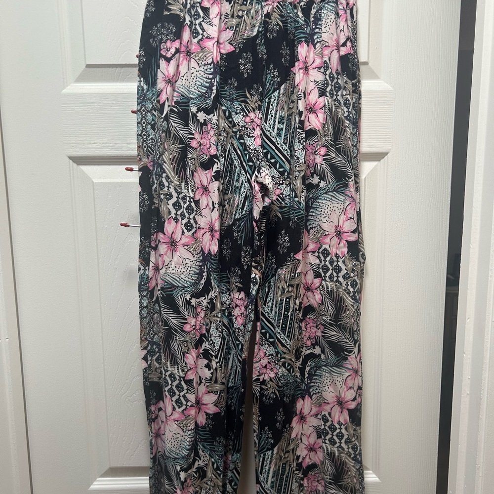Black and Pink Floral flowy/loose pants